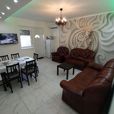 Emmabella Apartmanok Eger Room photo